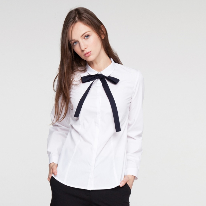 Blouse "Chisana" white